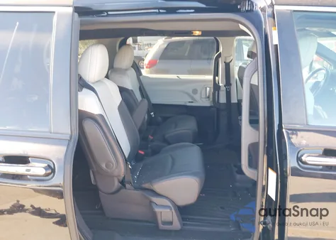 2021 Toyota Sienna Xse z USA, uszkodzony, nr VIN 5TDDSKFC6MS006865